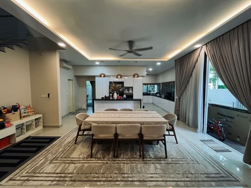 Semi-Detached House for Sale in Cyberjaya (Selangor) - Afiqah . - Dining Room - PropertyGuru.com.my