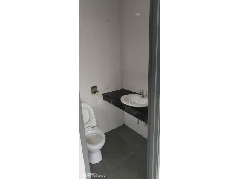 Koi Prima Condominium untuk Untuk Dijual - RM 340,000, Feb 2026 - Bathroom - PropertyGuru.com.my