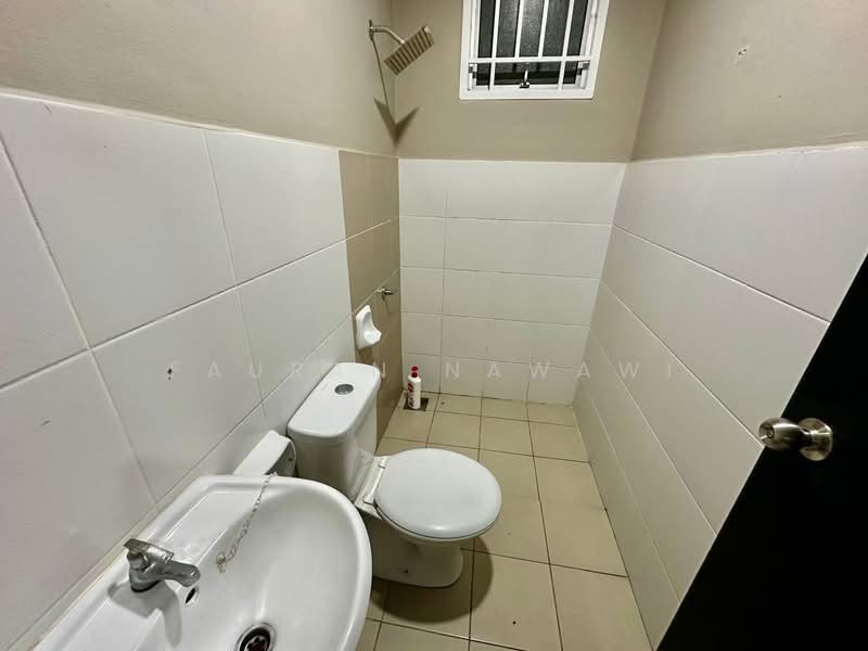 Apartment for Sale at Azaria - Fauran Nawawi - Bathroom - PropertyGuru.com.my