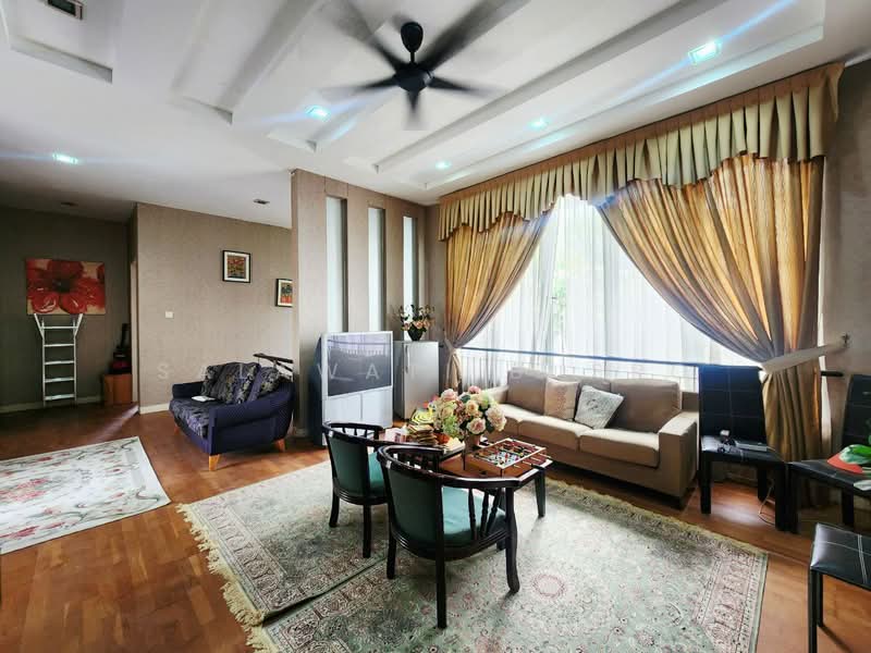 Bungalow Double Storey Laman Seri Seksyen 13 Shah Alam untuk Untuk Dijual - RM 2,450,000, Mac 2026 - Living Room - PropertyGuru.com.my