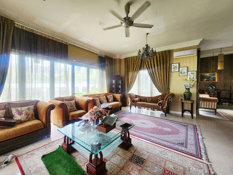 Bungalow Double Storey Laman Seri Seksyen 13 Shah Alam untuk Untuk Dijual - RM 2,450,000, Mac 2026 - Living Room - PropertyGuru.com.my