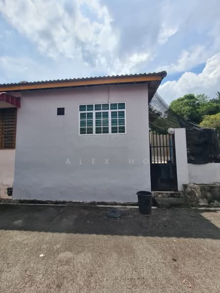 1-storey Terraced House for Sale in Taman Widuri (Sungai Jawi) - Alex Ho - Exterior - PropertyGuru.com.my
