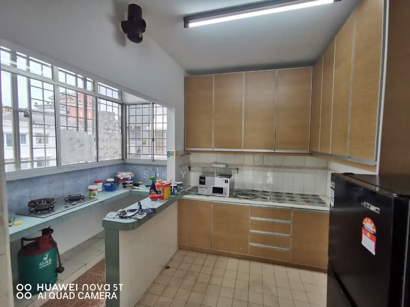 Apartment for Rent at Kenanga Apartments - Sky Lee - Kitchen - PropertyGuru.com.my