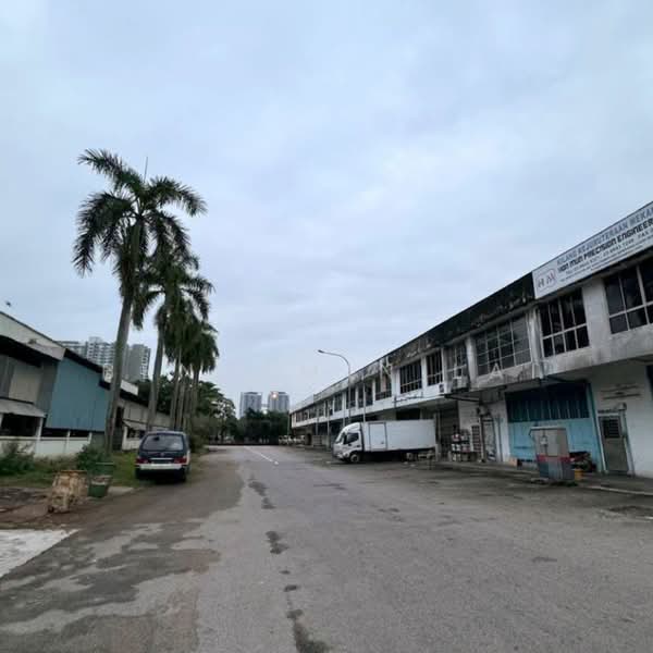 Semi-D Factory for Sale in Serdang (Seri Kembangan) - Benjamin Lai - Exterior - PropertyGuru.com.my