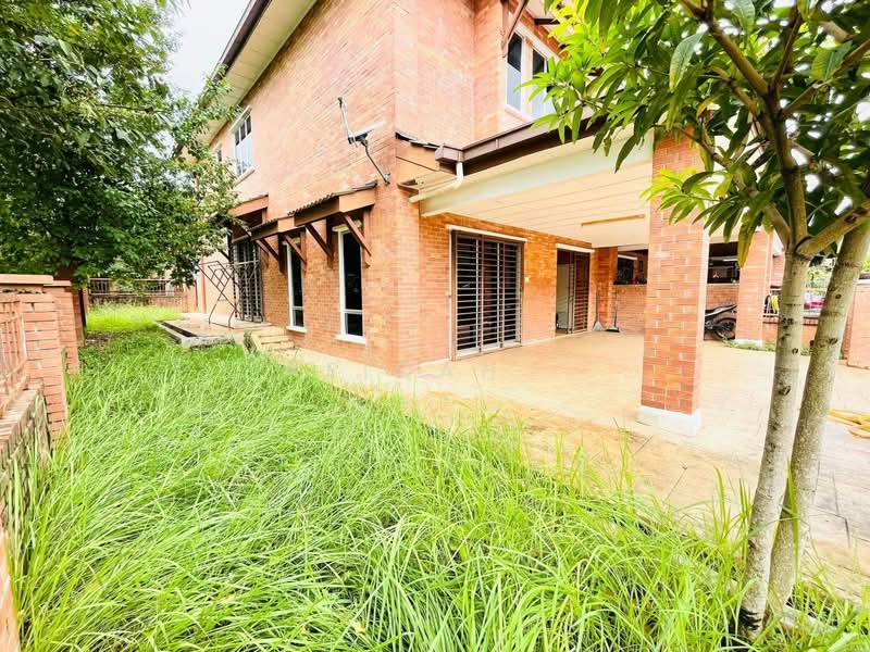 2-storey Terraced House for Sale in Alam Budiman (Shah Alam) - Afiqah . - Exterior - PropertyGuru.com.my