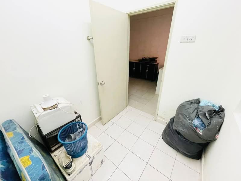 2-storey Terraced House for Sale in Alam Budiman (Shah Alam) - Afiqah . - Interior - PropertyGuru.com.my