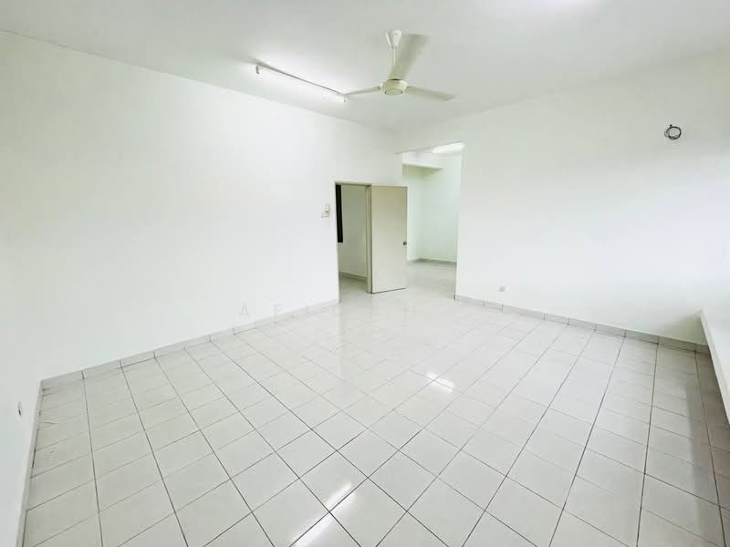 2-storey Terraced House for Sale in Alam Budiman (Shah Alam) - Afiqah . - Living Room - PropertyGuru.com.my