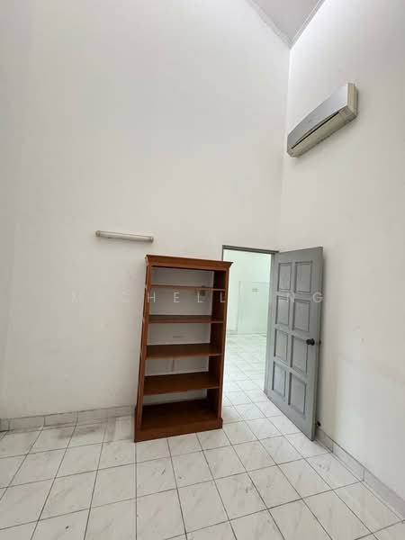Jalan Panglin Taman Perling Single Storey Corner Lot untuk Untuk Dijual - RM 730,000, Feb 2026 - Interior - PropertyGuru.com.my
