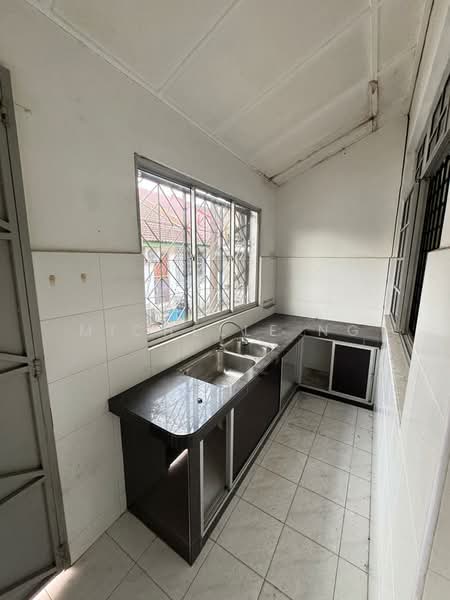 Jalan Panglin Taman Perling Single Storey Corner Lot untuk Untuk Dijual - RM 730,000, Feb 2026 - Kitchen - PropertyGuru.com.my