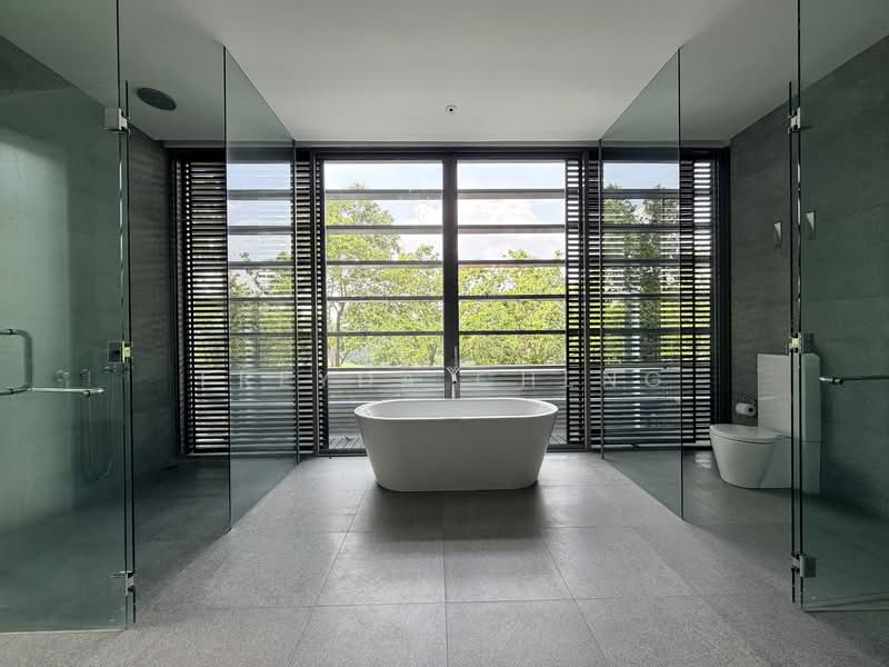 Bungalow for Sale in Damansara Heights (Kuala Lumpur) - Freyda Cheng - Master Bathroom - PropertyGuru.com.my
