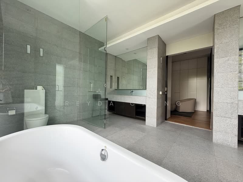 Bungalow for Sale in Damansara Heights (Kuala Lumpur) - Freyda Cheng - Master Bathroom - PropertyGuru.com.my