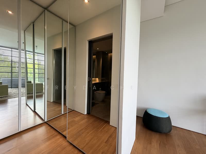 Bungalow for Sale in Damansara Heights (Kuala Lumpur) - Freyda Cheng - Wardrobes - PropertyGuru.com.my