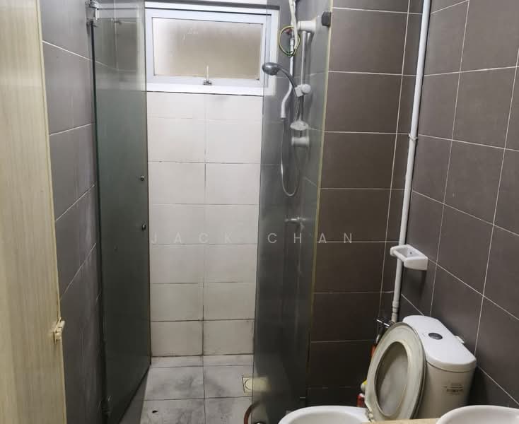 Condominium for Rent at First Residence (Residensi Unggul) - Jack Chan - Bathroom - PropertyGuru.com.my