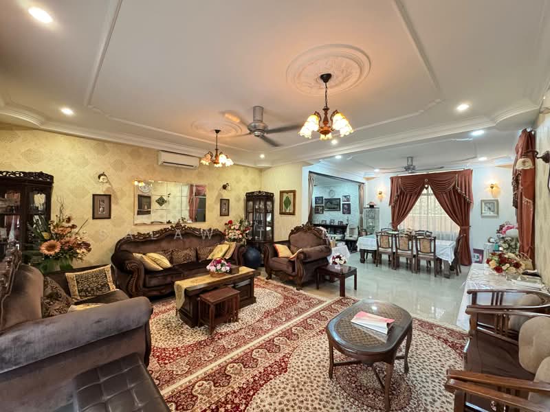 Bungalow for Sale in Seksyen 2 (Shah Alam) - Salawati Busro - Living Room - PropertyGuru.com.my