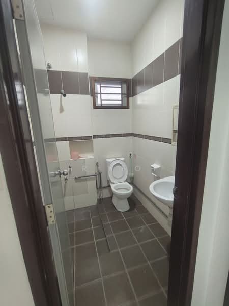 2-storey Terraced House for Rent in Taman Nusa Idaman (Iskandar Puteri (Nusajaya)) - HR Yeoh - Bathroom - PropertyGuru.com.my