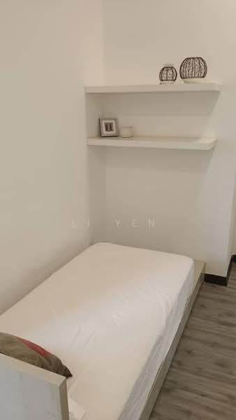 Service Residence for Sale at D'sands Residence - Li Yen - Bedroom - PropertyGuru.com.my