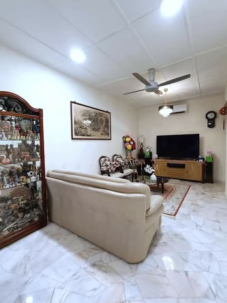 Permas Jaya untuk Untuk Dijual - RM 590,000, Feb 2026 - Living Room - PropertyGuru.com.my