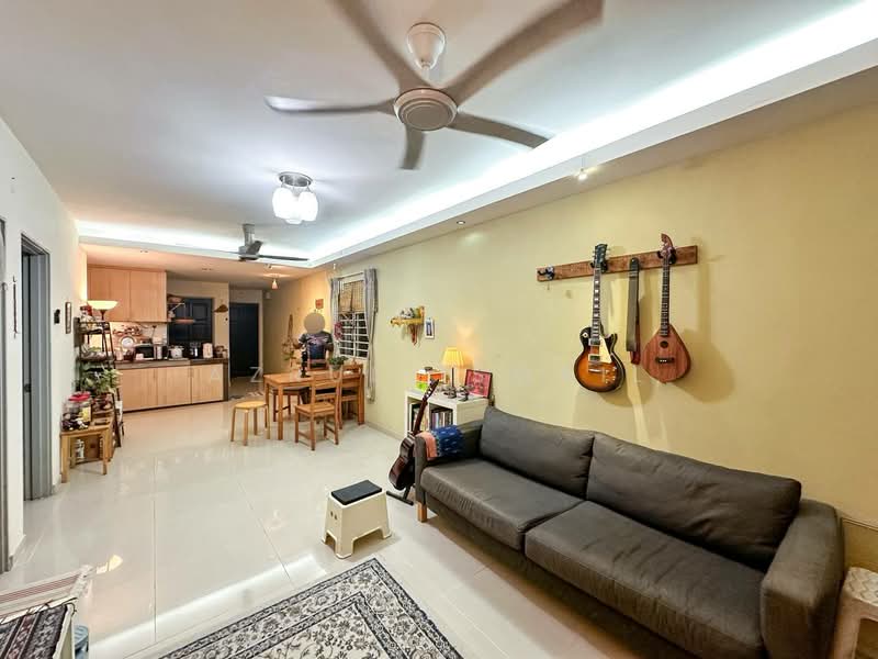 Lumayan Apartment (Bdr Tasik Permaisuri) untuk Untuk Dijual - RM 305,000, Feb 2026 - Living Room - PropertyGuru.com.my