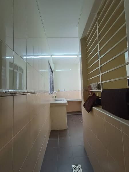 Taman Silibin Ria untuk Untuk Dijual - RM 408,000, Mac 2026 - Kitchen - PropertyGuru.com.my