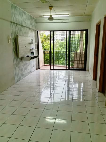 Apartment for Rent at Pangsapuri Perdana - Mohamad Ariff - Living Room - PropertyGuru.com.my