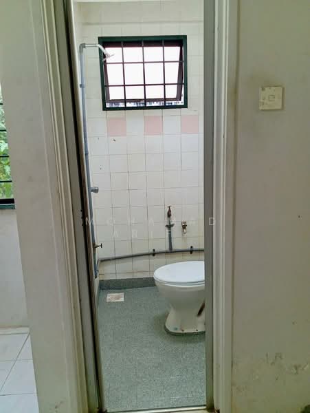 Apartment for Rent at Pangsapuri Perdana - Mohamad Ariff - Bathroom - PropertyGuru.com.my