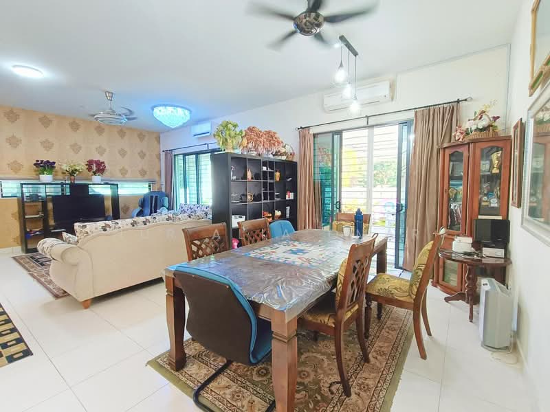 Ivy Terrace, Denai Alam untuk Untuk Dijual - RM 1,080,000, Mac 2026 - Living Room - PropertyGuru.com.my