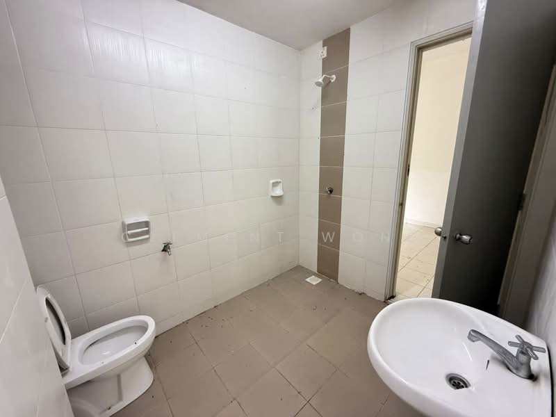 2-storey Terraced House for Sale in Kota Emerald (Rawang) - Clement Wong - Bathroom - PropertyGuru.com.my
