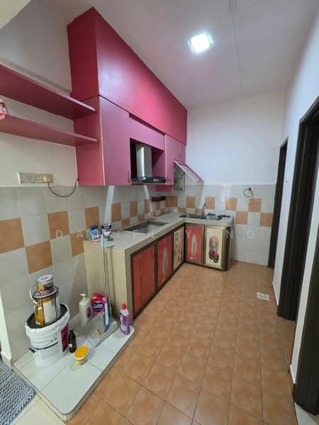 Apartment for Sale at Nusa Bestari Shoplot Apartment - Daniel Yong - Kitchen - PropertyGuru.com.my