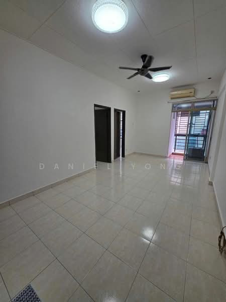 Apartment for Sale at Nusa Bestari Shoplot Apartment - Daniel Yong - Living Room - PropertyGuru.com.my