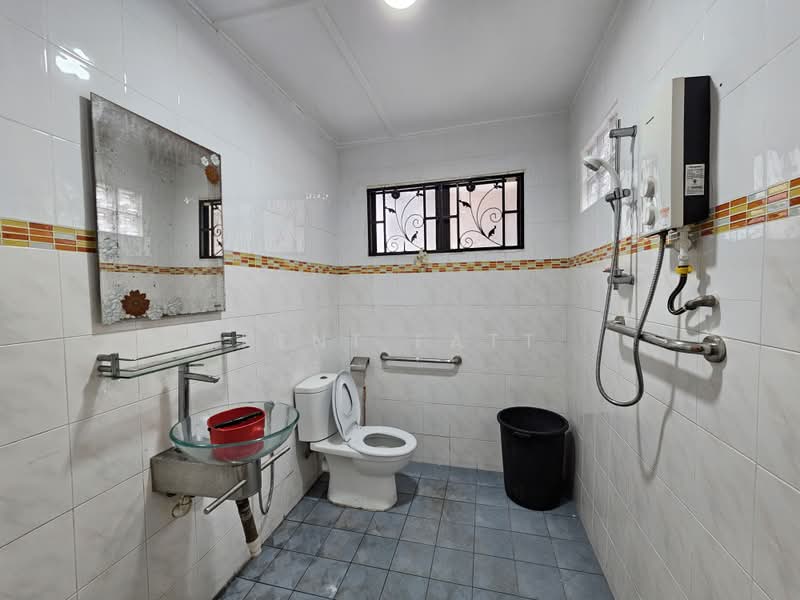 Terraced House for Sale in Taman Cheras (Cheras) - Kent Fatt - Bathroom - PropertyGuru.com.my