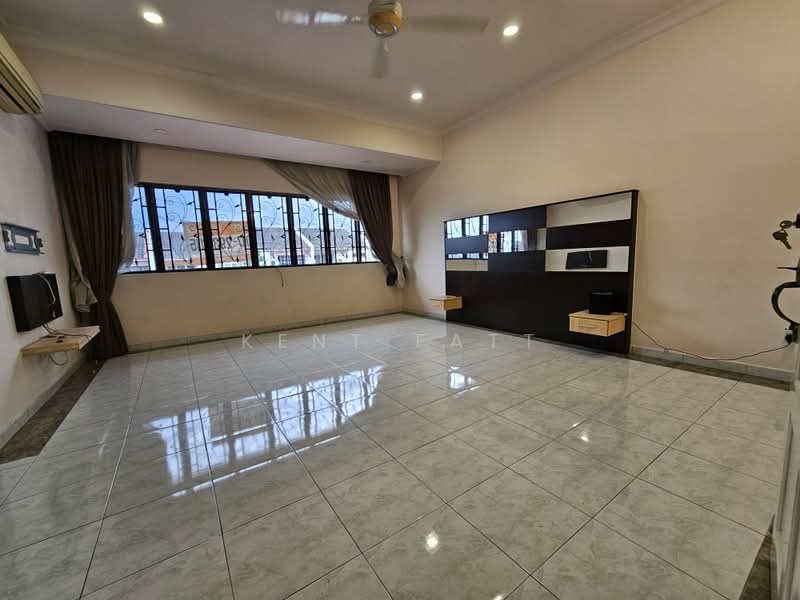 Terraced House for Sale in Taman Cheras (Cheras) - Kent Fatt - Living Room - PropertyGuru.com.my