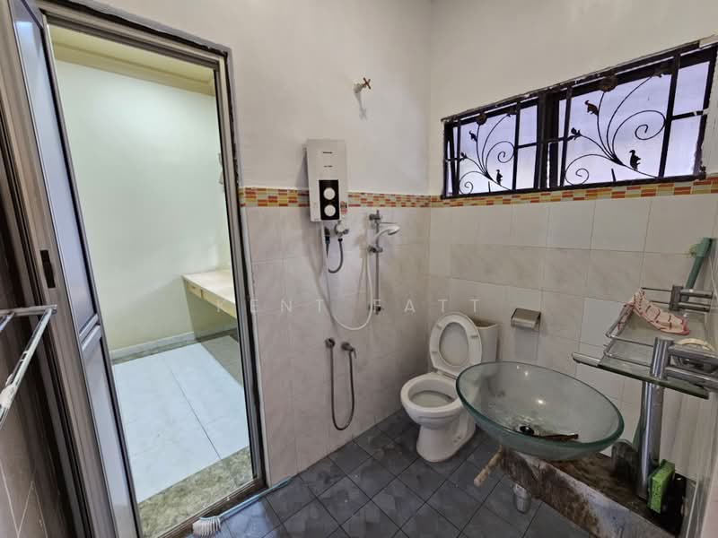 Terraced House for Sale in Taman Cheras (Cheras) - Kent Fatt - Bathroom - PropertyGuru.com.my