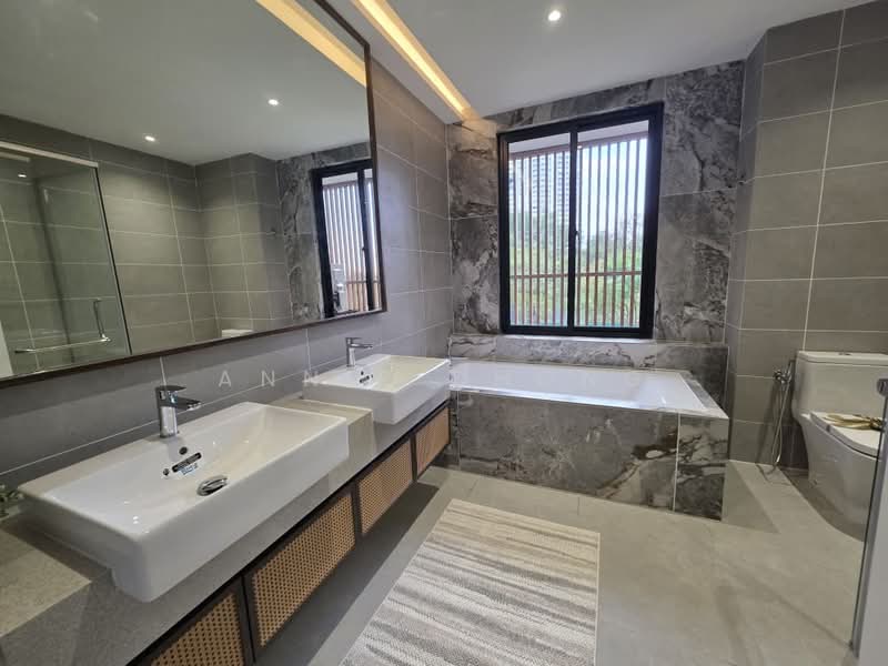 Twin Villa for Sale in Symphony Hills (Cyberjaya) - Annie Chong - Bathroom - PropertyGuru.com.my