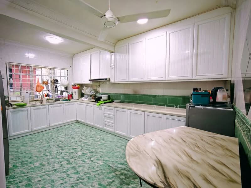 Terraced House for Sale in Subang Jaya (Selangor) - Yasmin Sulaiman - Kitchen - PropertyGuru.com.my