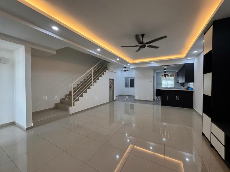 Bukit Rahman Putra untuk Untuk Dijual - RM 680,000, Feb 2026 - Living Room - PropertyGuru.com.my