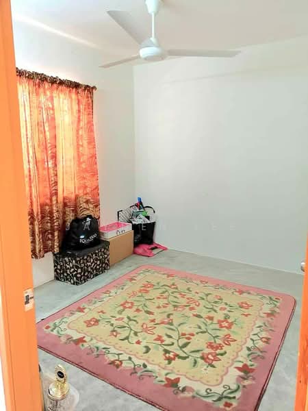 Flat for Sale at Rebana Flat - Jayden Lee - Bedroom - PropertyGuru.com.my