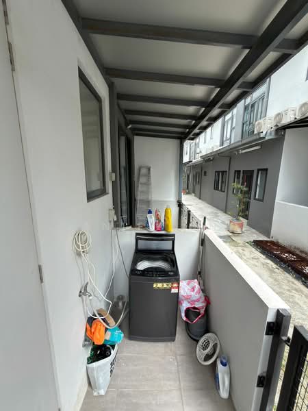 Taman Puchong Legenda untuk Untuk Disewa - RM 5,000 /bulan, Mac 2026 - Balcony - PropertyGuru.com.my