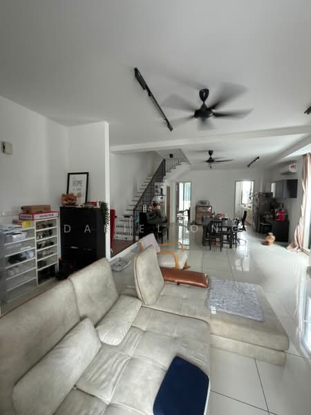 Taman Puchong Legenda untuk Untuk Disewa - RM 5,000 /bulan, Mac 2026 - Living Room - PropertyGuru.com.my