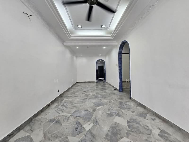 Rumah Teres untuk Dijual di Taman Rakan (Kajang) - M.J Zairin - Interior - PropertyGuru.com.my