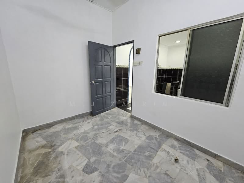 Rumah Teres untuk Dijual di Taman Rakan (Kajang) - M.J Zairin - Interior - PropertyGuru.com.my