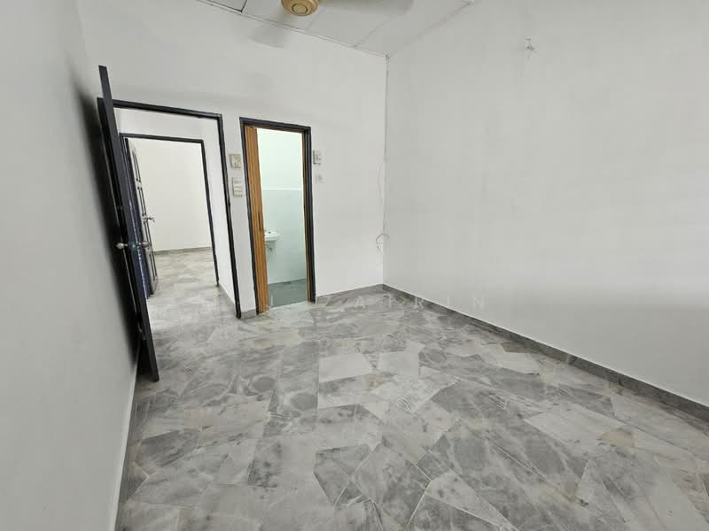Rumah Teres untuk Dijual di Taman Rakan (Kajang) - M.J Zairin - Interior - PropertyGuru.com.my