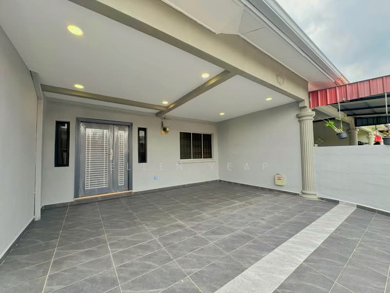 1-storey Terraced House for Sale in Taman Flora Heights (Pasir Gudang) - Ellen Yeap - Exterior - PropertyGuru.com.my
