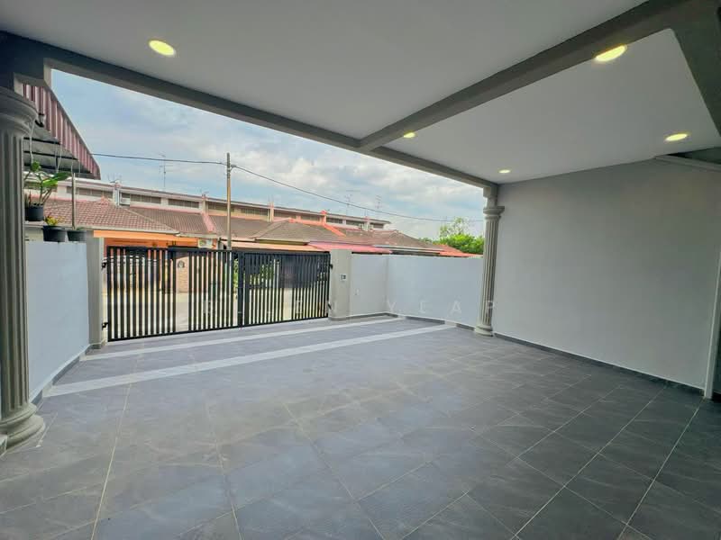 1-storey Terraced House for Sale in Taman Flora Heights (Pasir Gudang) - Ellen Yeap - Exterior - PropertyGuru.com.my