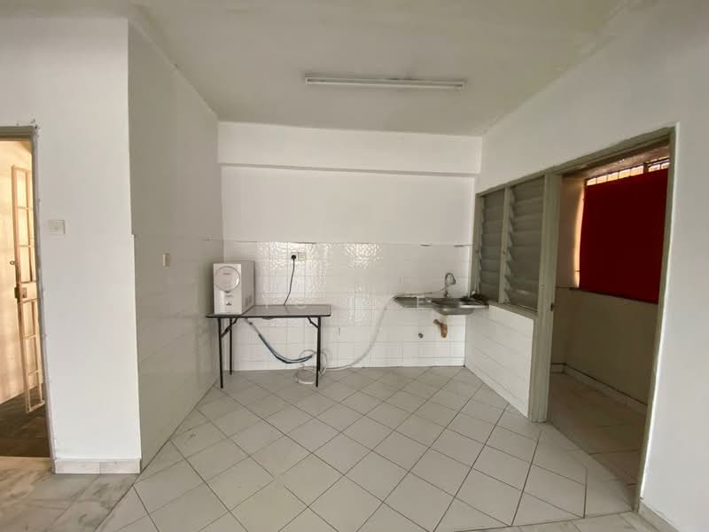 Apartment for Rent at Perdana Puri - YC Lee - Kitchen - PropertyGuru.com.my