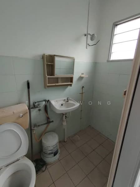 Desa Sri Puteri B untuk Untuk Dijual - RM 208,000, Mac 2026 - Bathroom - PropertyGuru.com.my