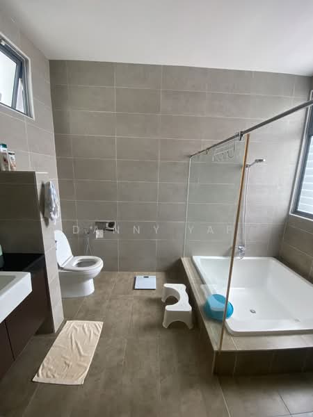 Impian Height Impian Emas untuk Untuk Dijual - RM 1,980,000, Feb 2026 - Bathroom - PropertyGuru.com.my
