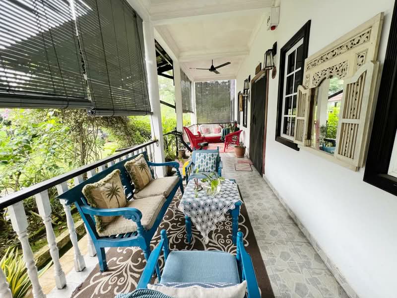 Bungalow for Sale in Seksyen 8 (Kota Damansara) - Afiqah . - Balcony - PropertyGuru.com.my