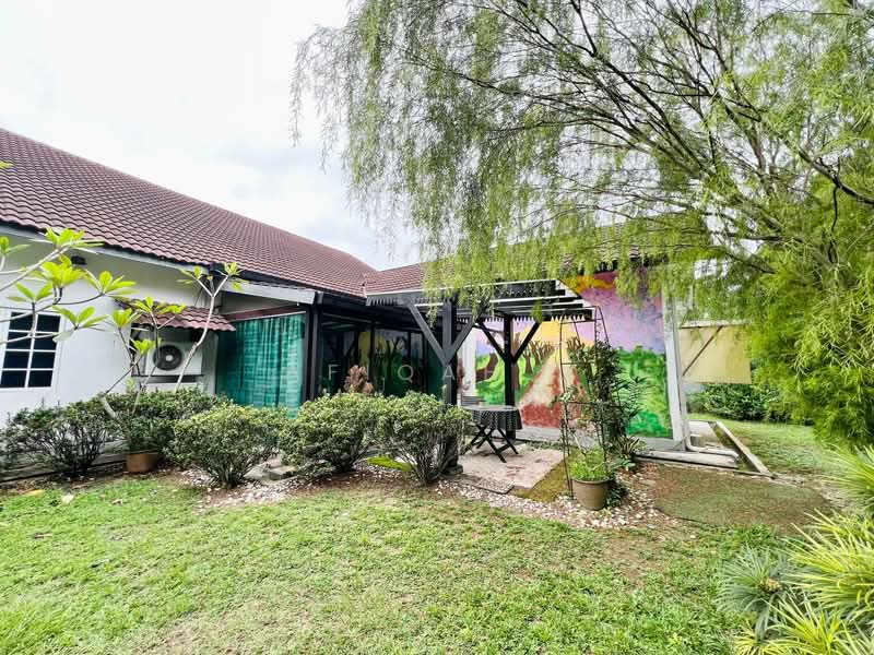 Bungalow for Sale in Seksyen 8 (Kota Damansara) - Afiqah . - Exterior - PropertyGuru.com.my