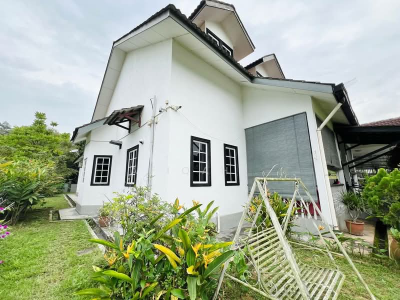Bungalow for Sale in Seksyen 8 (Kota Damansara) - Afiqah . - Exterior - PropertyGuru.com.my
