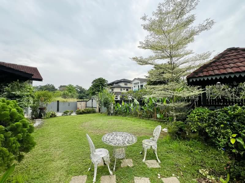 Bungalow for Sale in Seksyen 8 (Kota Damansara) - Afiqah . - Garden - PropertyGuru.com.my